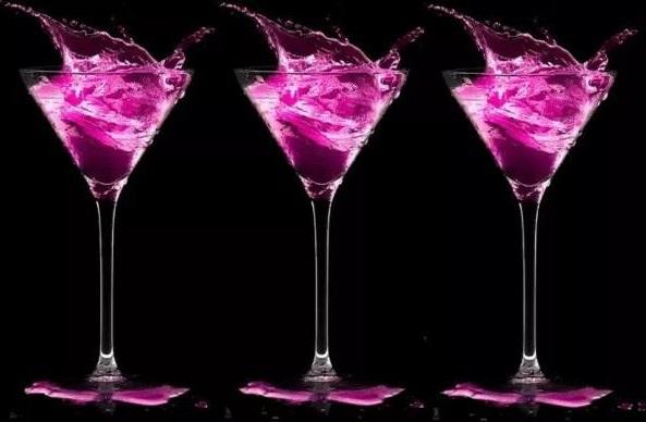 高颜值时代 粉红杜松子酒等粉色饮料挑起大梁